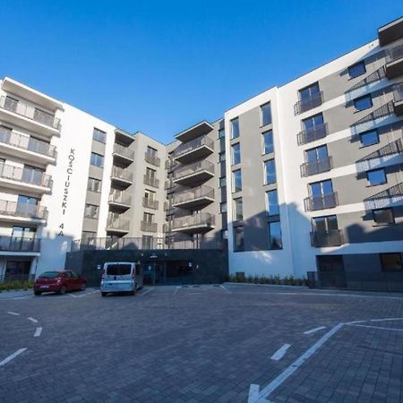 Apartament 33 Park City Ostrów Wielkopolski Esterno foto